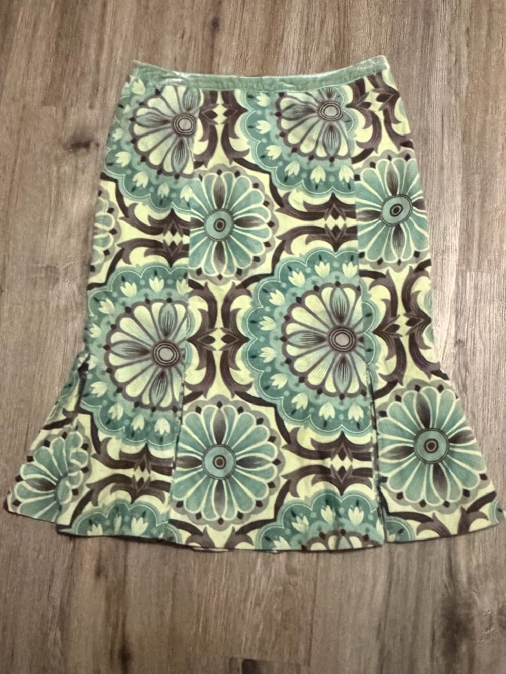 FEI - Floral Medallion A-Line Skirt in Mint Green/Shades of Brown - Size 2